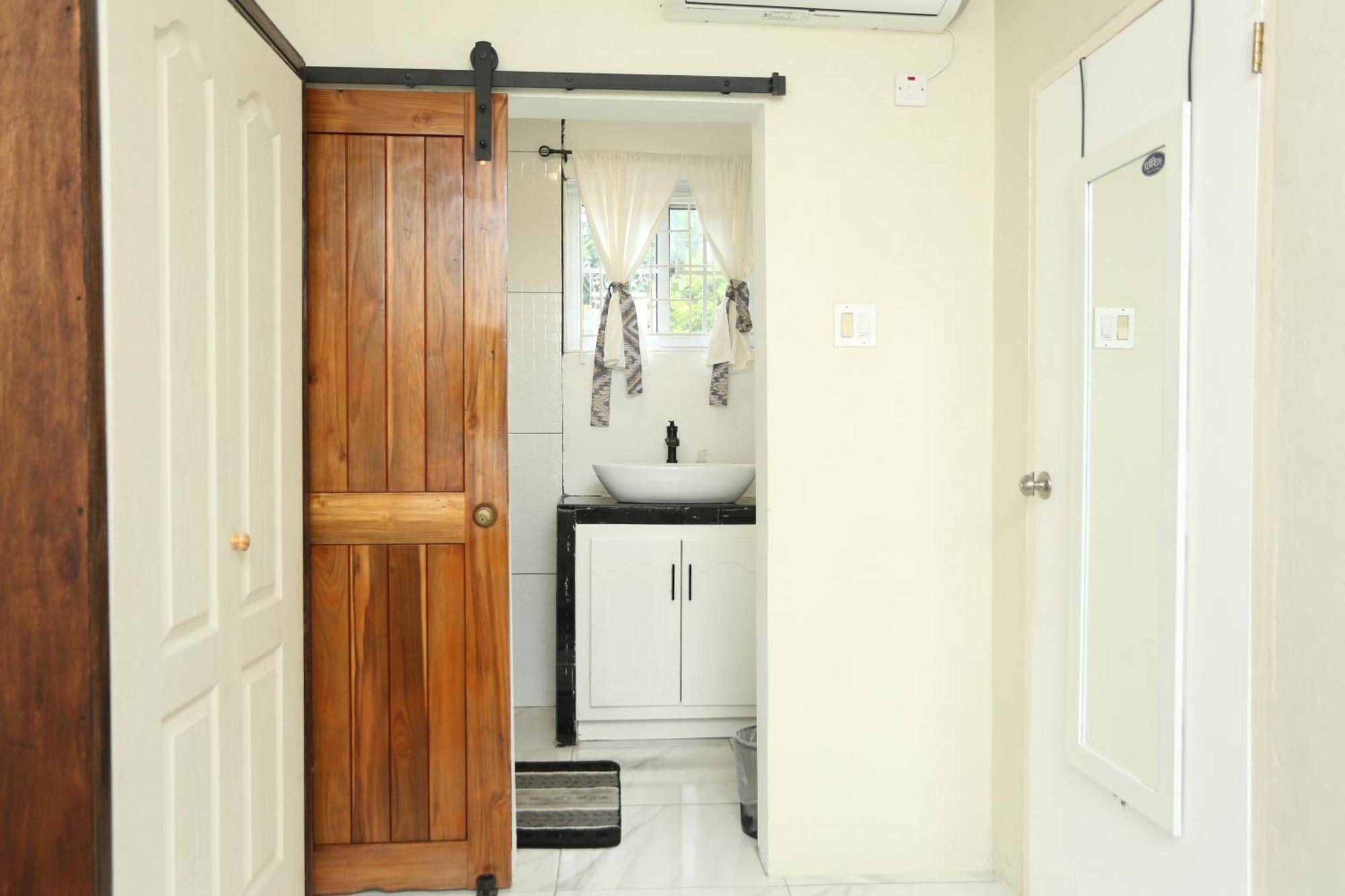Hidden Gem Appartement Kingston Buitenkant foto